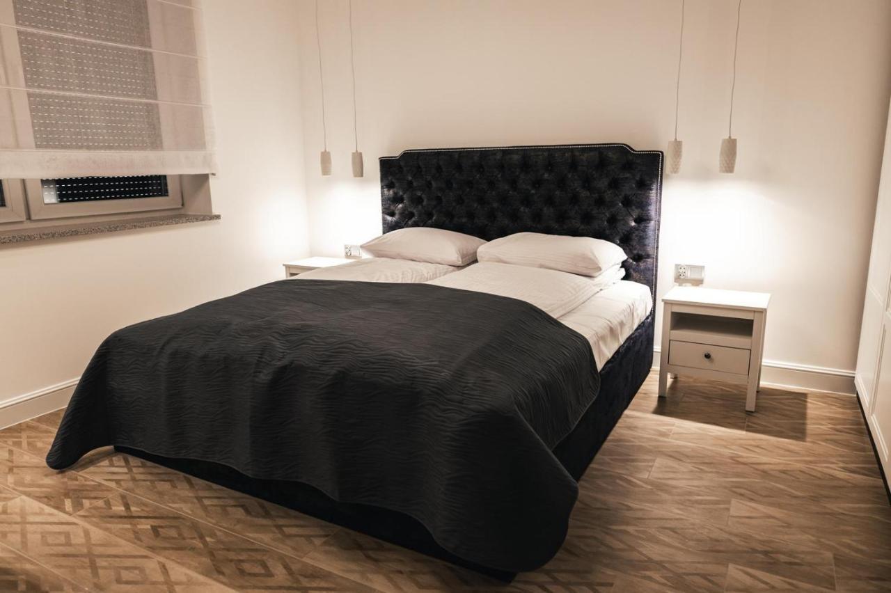 ז'נין Apartamenty Szkolna מראה חיצוני תמונה
