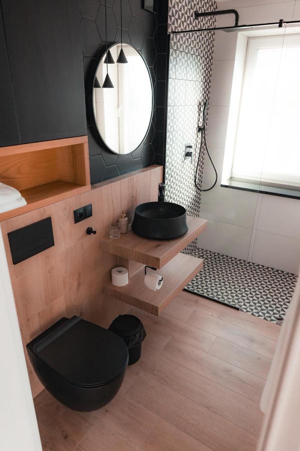 ז'נין Apartamenty Szkolna מראה חיצוני תמונה